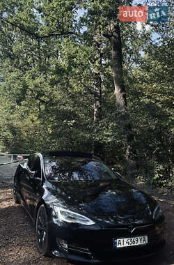 Лифтбек Tesla Model S 2017 в Белой Церкви