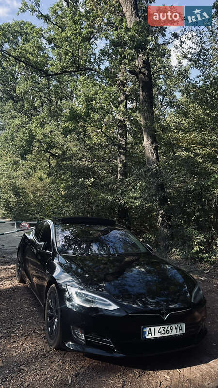 Tesla Model S 2017