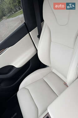 Лифтбек Tesla Model S 2022 в 