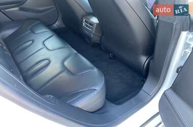 Лифтбек Tesla Model S 2016 в 