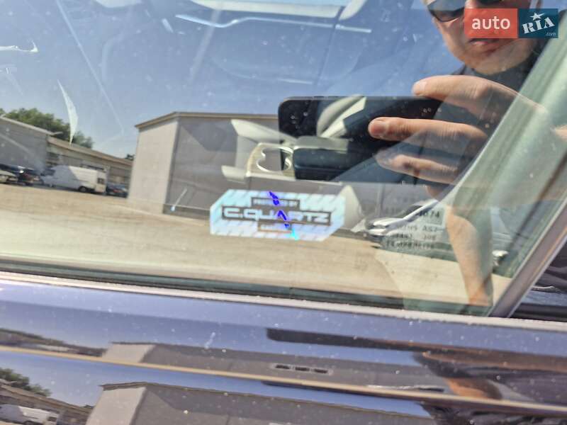 Ліфтбек Tesla Model S 2020 в Димері