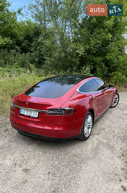Ліфтбек Tesla Model S 2015 в 
