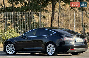 Лифтбек Tesla Model S 2013 в 