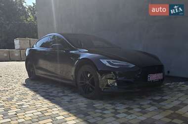 Лифтбек Tesla Model S 2019 в 