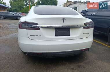 Лифтбек Tesla Model S 2015 в Николаеве