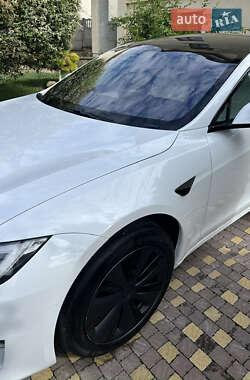 Лифтбек Tesla Model S 2021 в 