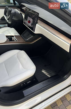 Лифтбек Tesla Model S 2021 в 