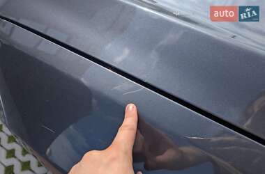 Лифтбек Tesla Model S 2015 в 