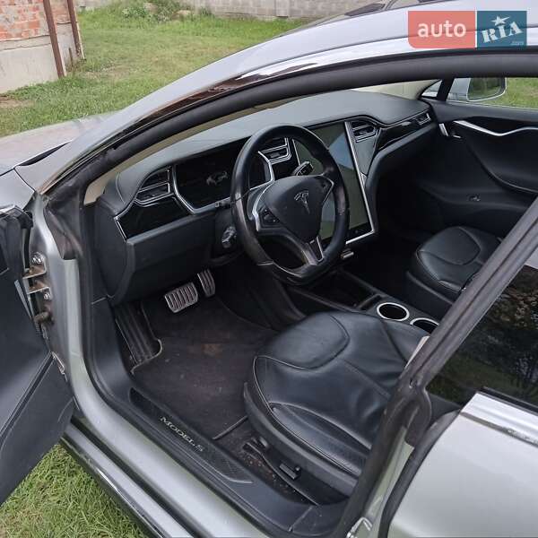 Лифтбек Tesla Model S 2013 в Ивано-Франковске