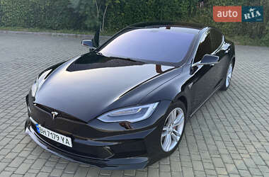 Лифтбек Tesla Model S 2013 в 