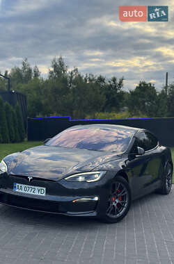 Ліфтбек Tesla Model S 2024 в 