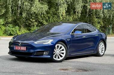 Лифтбек Tesla Model S 2017 в 
