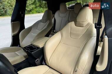 Лифтбек Tesla Model S 2017 в 