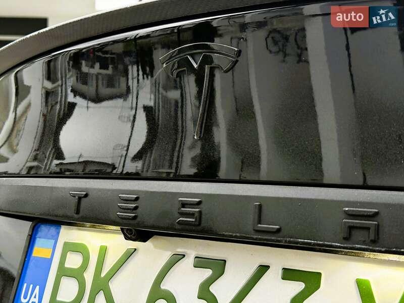 Лифтбек Tesla Model S 2016 в Ровно фото 18 Лифтбек Tesla Model S 2016 в Ровно