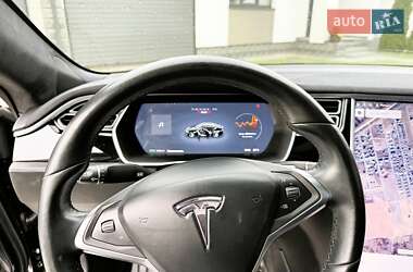Лифтбек Tesla Model S 2016 в 