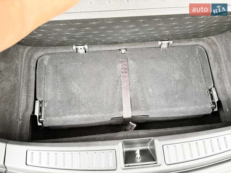 Лифтбек Tesla Model S 2016 в Ровно фото 35 Лифтбек Tesla Model S 2016 в Ровно