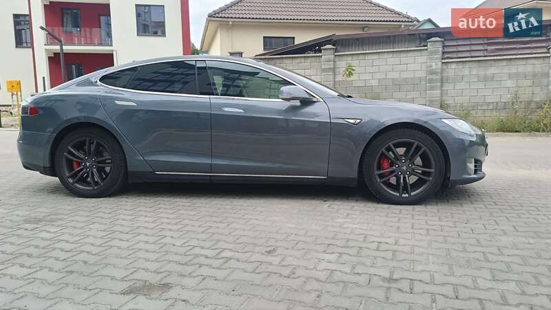 Ліфтбек Tesla Model S 2014 в Рівному