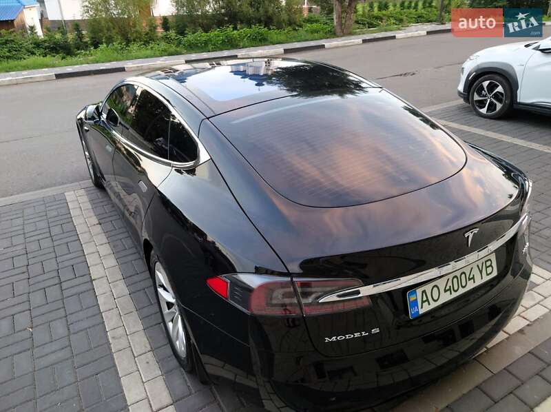 Ліфтбек Tesla Model S 2019 в Мукачевому