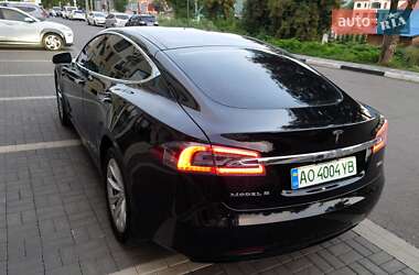 Лифтбек Tesla Model S 2019 в 