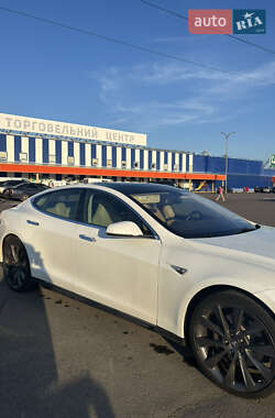 Лифтбек Tesla Model S 2012 в 