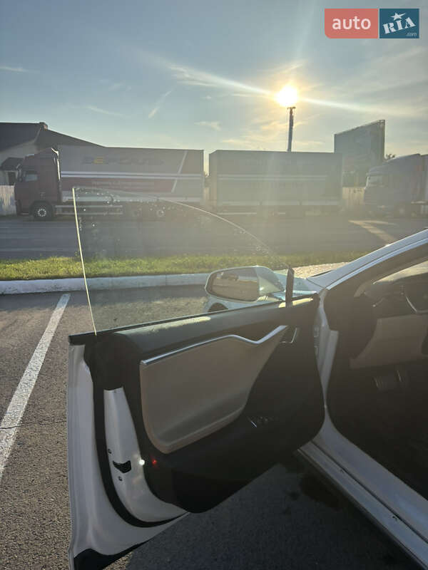 Лифтбек Tesla Model S 2012 в Луцке фото 13 Лифтбек Tesla Model S 2012 в Луцке