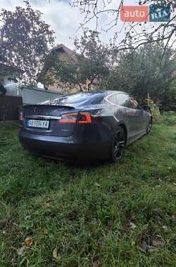 Лифтбек Tesla Model S 2016 в 