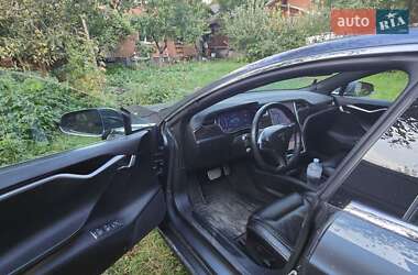 Лифтбек Tesla Model S 2016 в 
