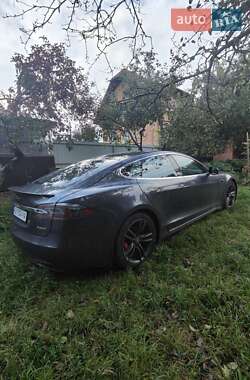 Лифтбек Tesla Model S 2016 в 