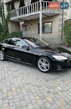 Ліфтбек Tesla Model S 2015 в 