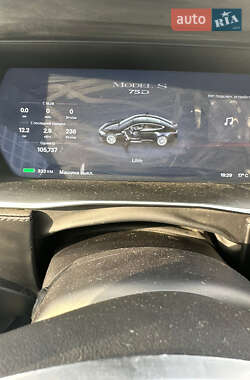 Ліфтбек Tesla Model S 2016 в 