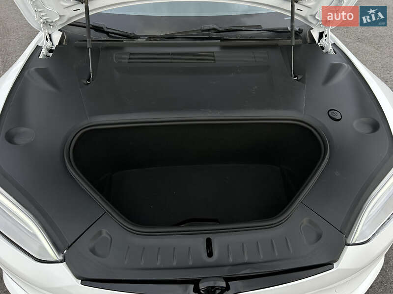 Ліфтбек Tesla Model S 2021 в Львові фото 28 Ліфтбек Tesla Model S 2021 в Львові