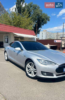 Лифтбек Tesla Model S 2013 в Киеве