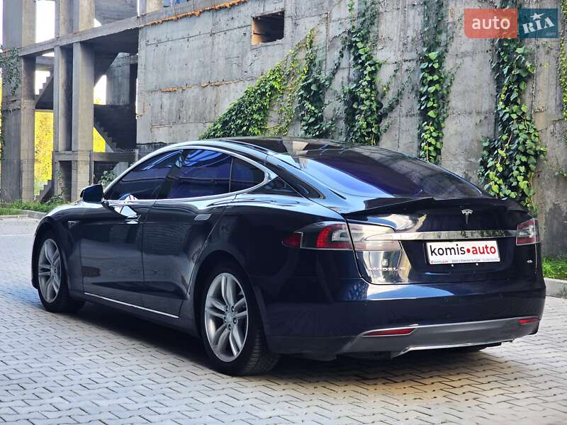 Ліфтбек Tesla Model S 2014 в Хмельницькому