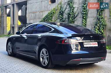 Лифтбек Tesla Model S 2014 в 