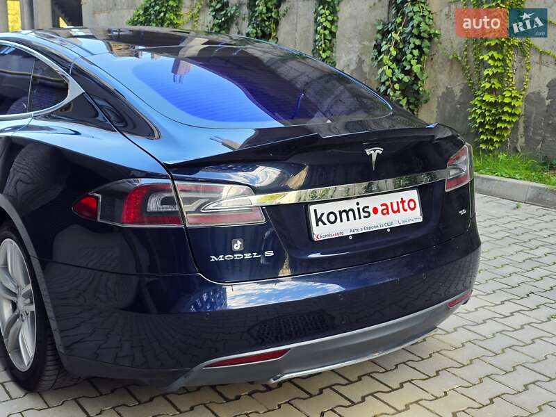 Ліфтбек Tesla Model S 2014 в Хмельницькому