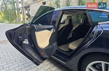 Лифтбек Tesla Model S 2014 в 