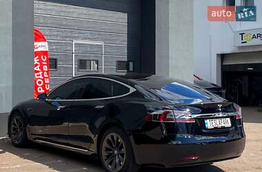 Лифтбек Tesla Model S 2020 в 