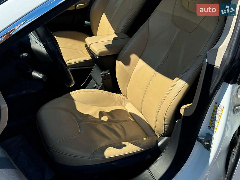 Лифтбек Tesla Model S 2013 в Виннице фото 36 Лифтбек Tesla Model S 2013 в Виннице