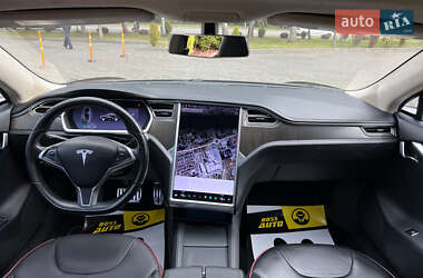Лифтбек Tesla Model S 2013 в 