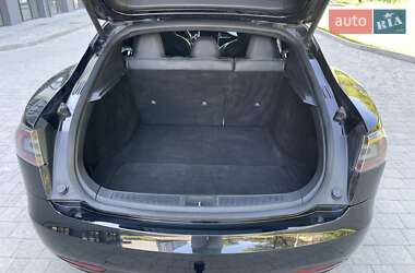 Лифтбек Tesla Model S 2018 в Луцке