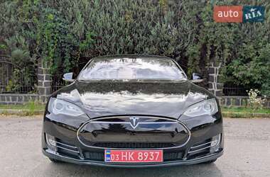 Лифтбек Tesla Model S 2013 в 