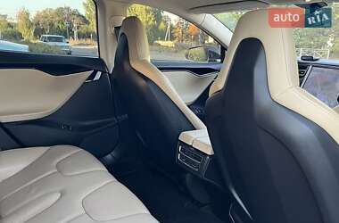 Лифтбек Tesla Model S 2014 в 