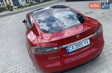 Лифтбек Tesla Model S 2018 в 