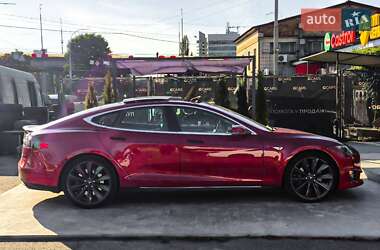 Ліфтбек Tesla Model S 2013 в 