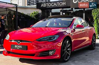 Ліфтбек Tesla Model S 2013 в Києві