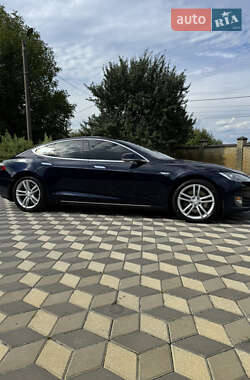 Лифтбек Tesla Model S 2013 в 