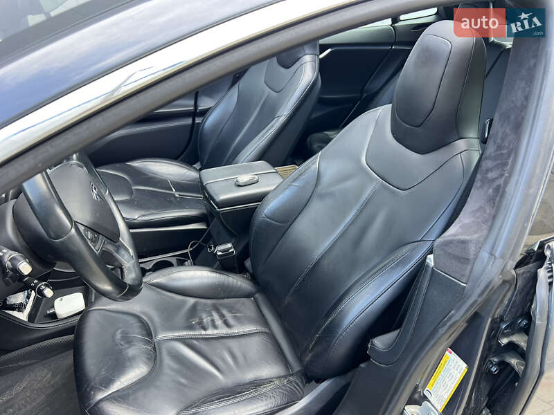 Ліфтбек Tesla Model S 2014 в Одесі