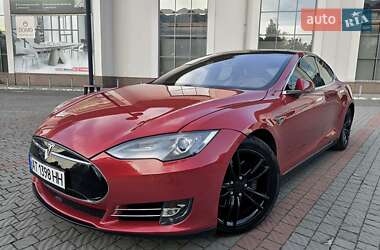 Ліфтбек Tesla Model S 2015 в 