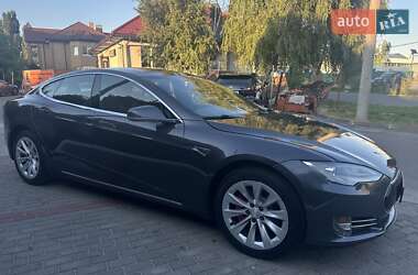 Ліфтбек Tesla Model S 2015 в 