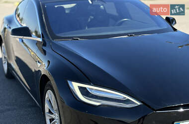 Ліфтбек Tesla Model S 2017 в 